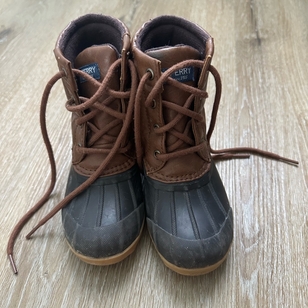 Kids Sperry boots